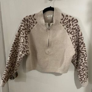 Leopard sleeve quarter zip cropped sweater - cream + taupe